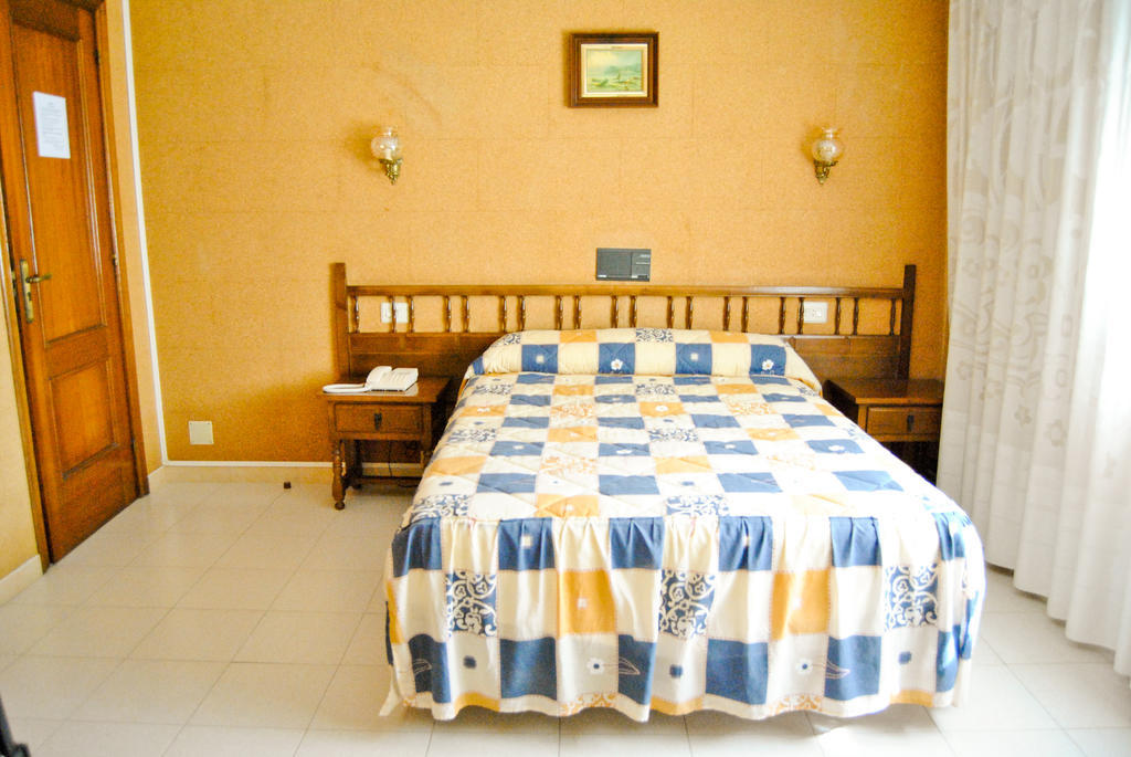 Hotel Maruxa Playa de la Lanzada Habitación foto
